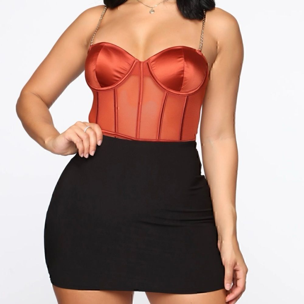 NEW! Fashion Nova | Chain To You Bodysuit | Copper | Size Small - Picture 10 of 12